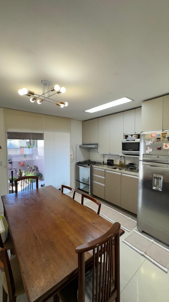 Linda Casa 3d, garagem fechada, no Bairro Guarujá, Porto Alegre - RS — foto 9