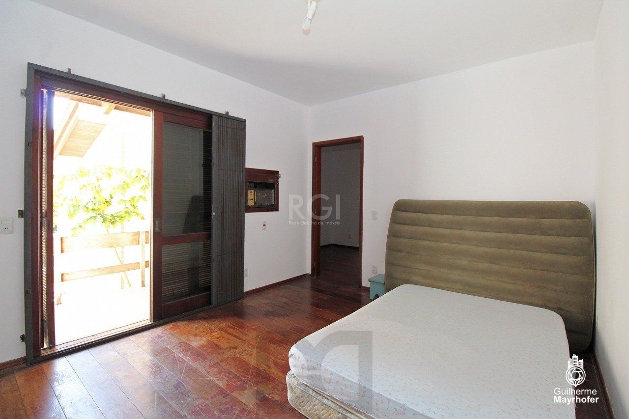 Casa para Venda - 526.64m², 4 dormitórios, sendo 2 suites, 4 vagas - Teresópolis — foto 15