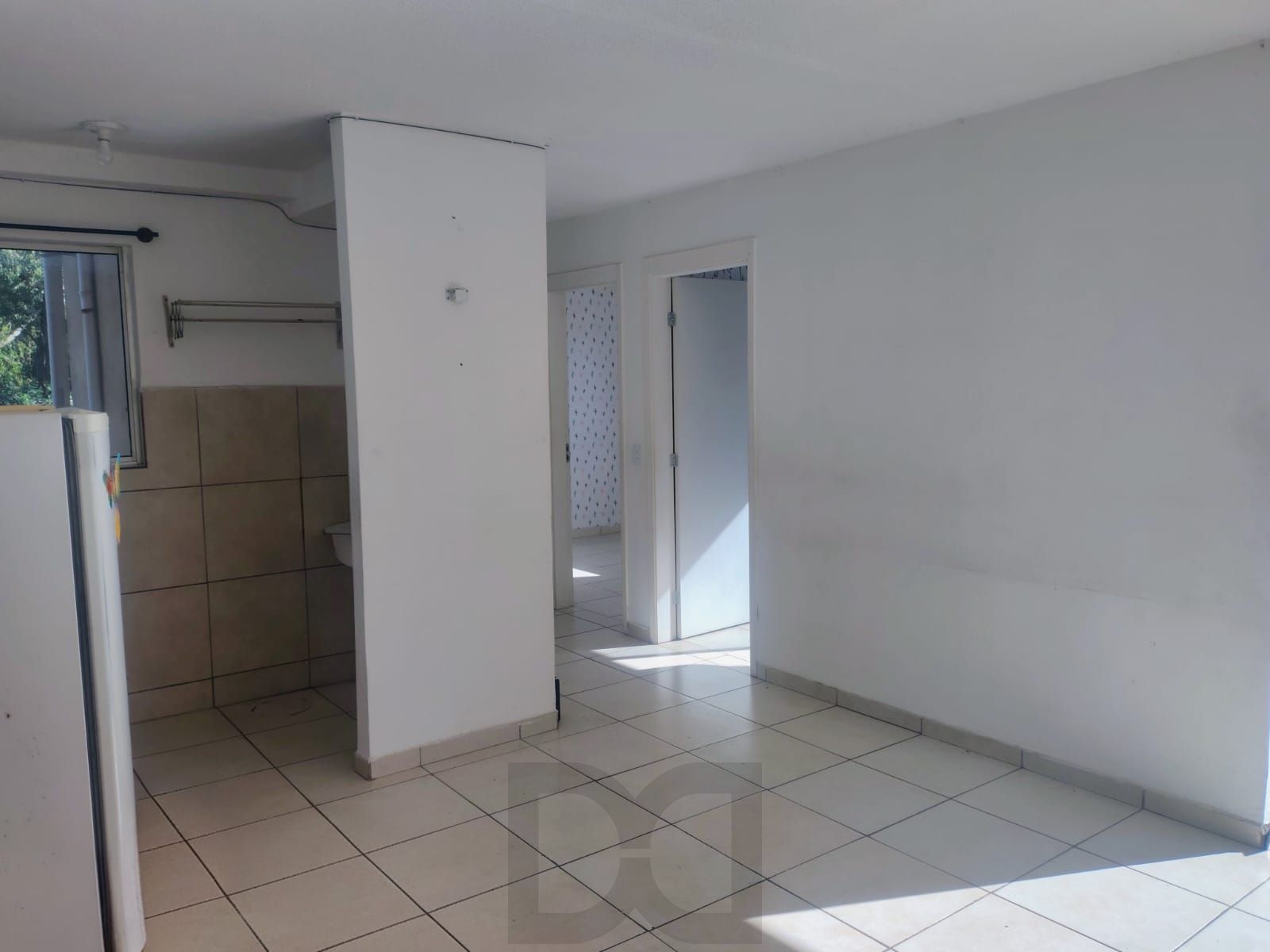 Apartamento de 2 dormitórios , sacada ,salão de festas com churrasqueira , portaria virtual , 1 vaga de garagem rotativa ! — foto 6