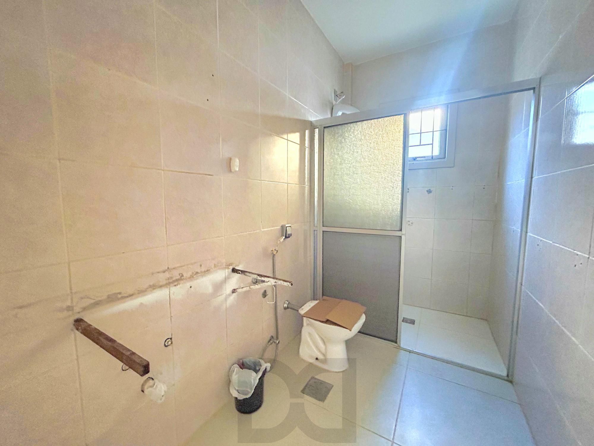 Casa 3 Dormitórios com Suíte à Venda na Vila Nova em Porto Alegre — foto 14