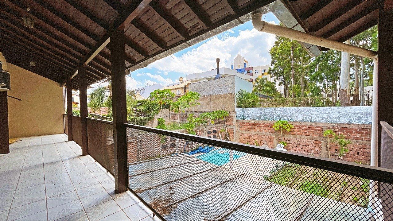 Casa 4 Suítes e 6 vagas de garagem no bairro Jardim Itu — foto 31