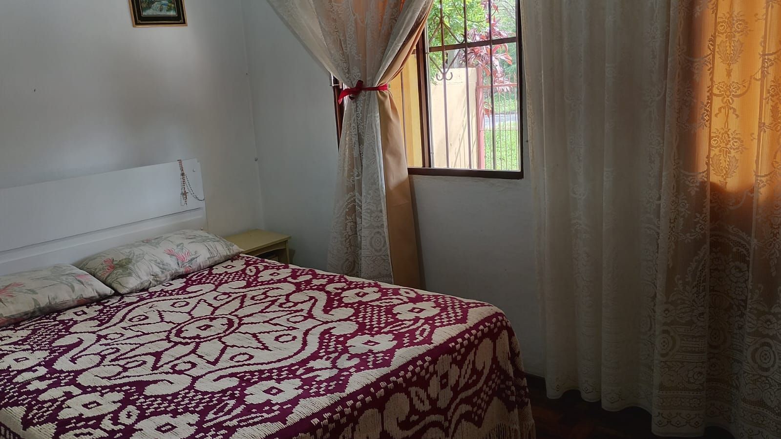 Casa térrea com 2 dormitórios na casa da frente e no fundos ,um galpão de alvenaria , churrasqueira ! — foto 9