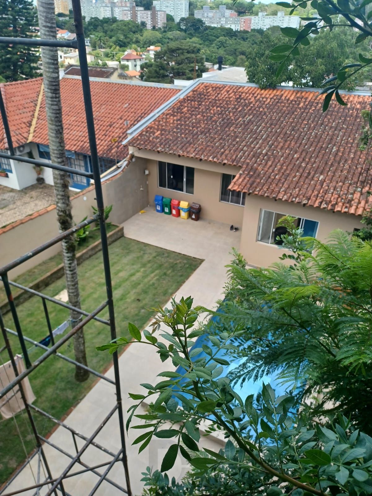 Casa com 04 quartos (01 suíte) 02 vagas no Bairro Jardim Sabará em Porto Alegre — foto 18