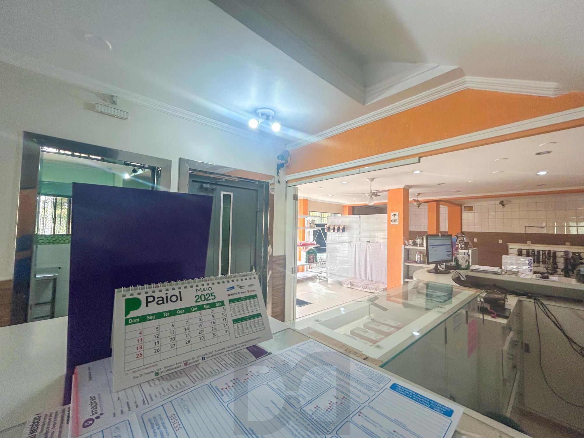 Ponto Comercial no Bairro Menino Deus. — foto 48