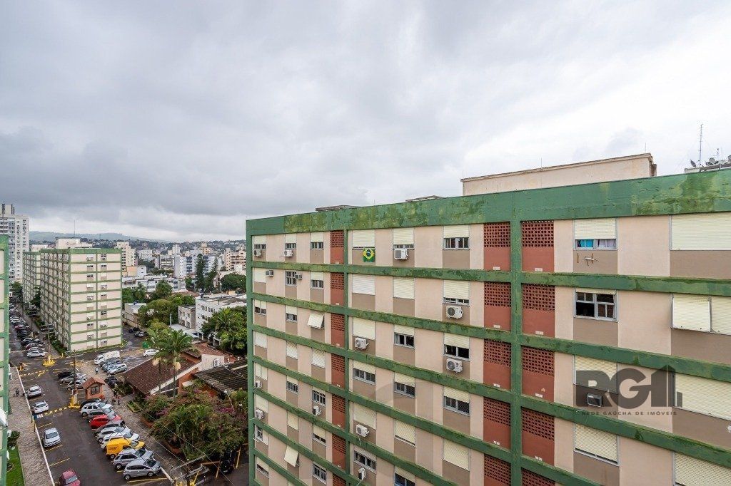Apartamento de 2 dormitórios com vaga no bairro Petrópolis — foto 36