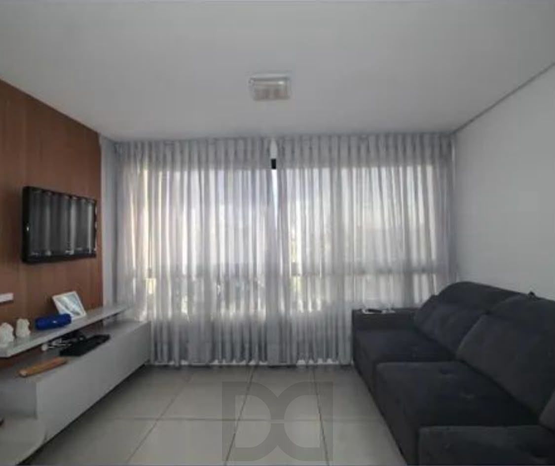 Apartamento com 2 quartos, churrasqueira, vaga de garagem, no bairro Cavalhada Porto Alegre — foto 2