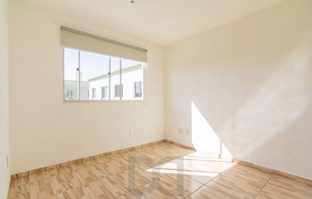 Apartamento de 2 Quartos e 01 vaga fixa no Bairro Jardim Leopoldina em Porto Alegre — foto 1