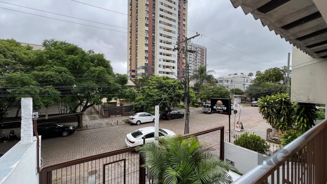 Apartamentos com 5 quartos, 2 suítes, 4 vagas de garagem, no bairro Santana, Porto Alegre/RS — foto 18