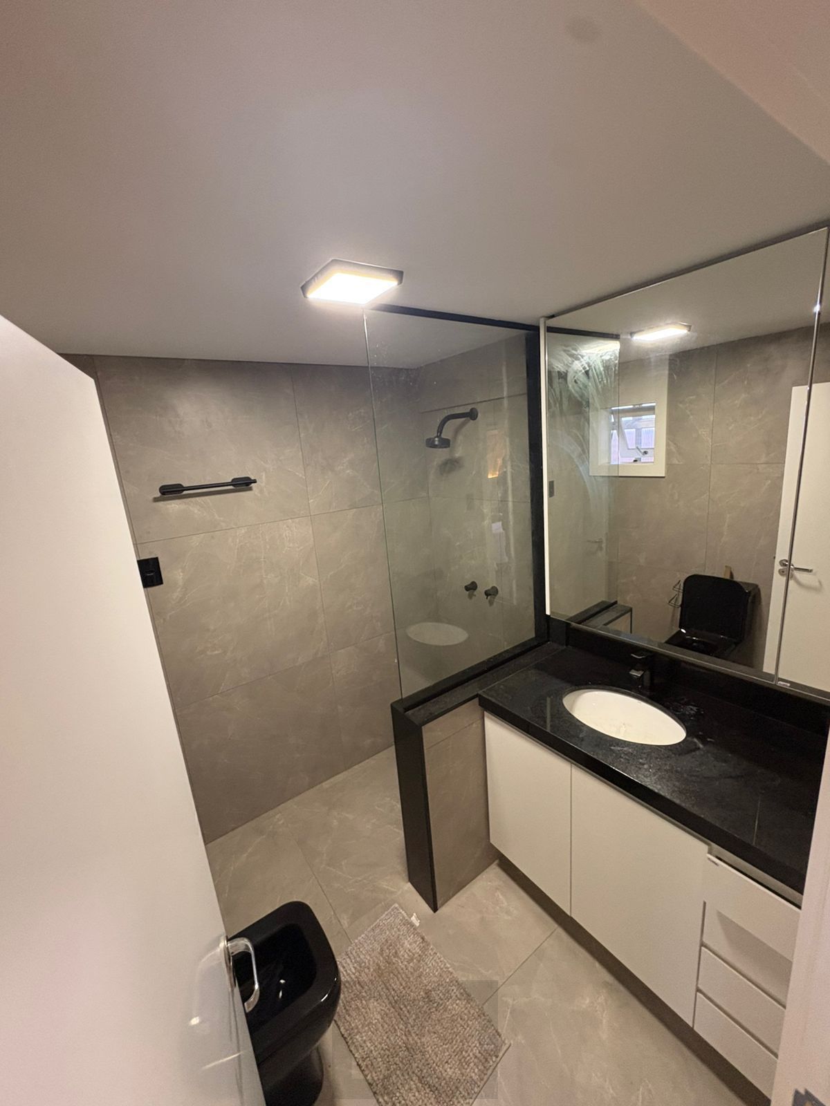 Apartamento com 02 quartos (01 suíte) no Bairro Cidade Baixa em Porto Alegre — foto 17