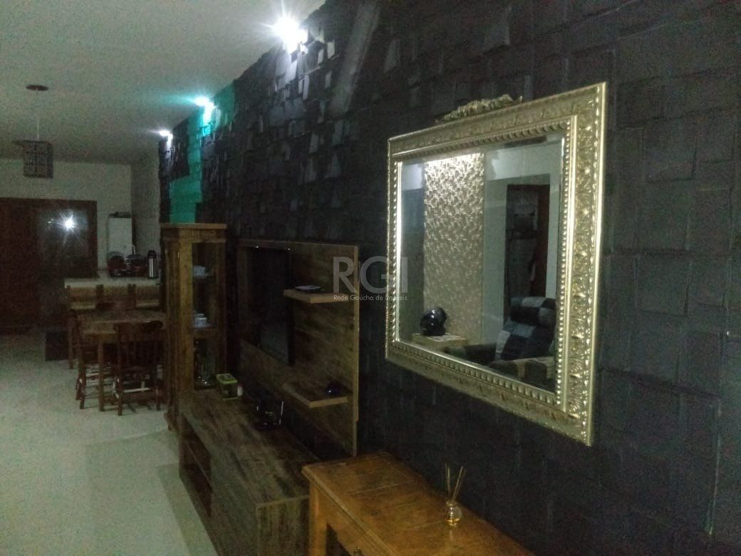 Casa com 2 quartos, 2 vagas de garagem, no bairro Aberta dos Morros, Porto Alegre/RS — foto 6