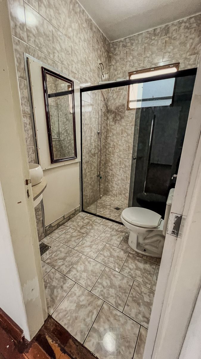 Apartamento com 02 quartos e 01 vaga, no Bairro Navegantes em Porto Alegre — foto 32