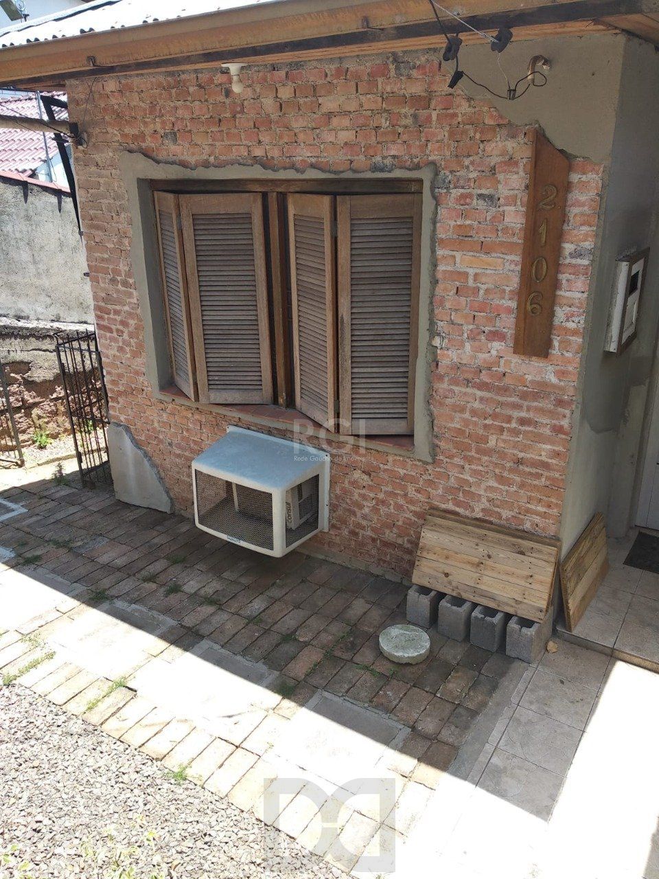 Casa 2 dormitórios, garagem coberta, terreno 621m² bairro Camaquã, Porto Alegre — foto 14