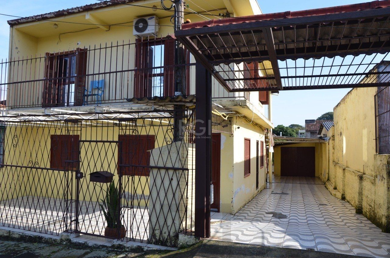 Casa Com 5 dormitórios no Bairro Partenon — foto 3