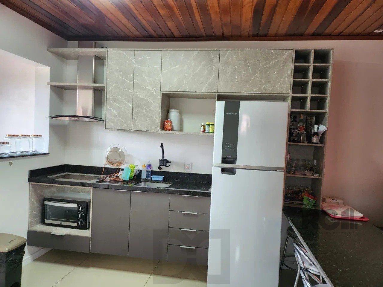 Casa com 4 quartos, 1 suíte, 7 vagas - 97,32m² no bairro Jardim Carvalho, Poa/RS — foto 3