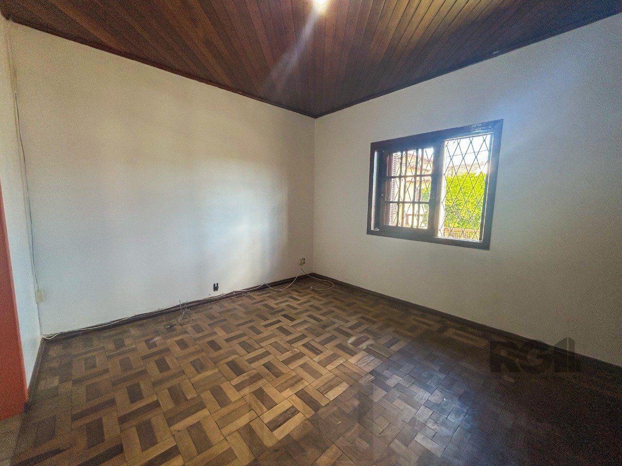 Casa 03 quartos, peças amplas, 03 dormitórios, salão de festas -3 vagas - Cavalhada — foto 25
