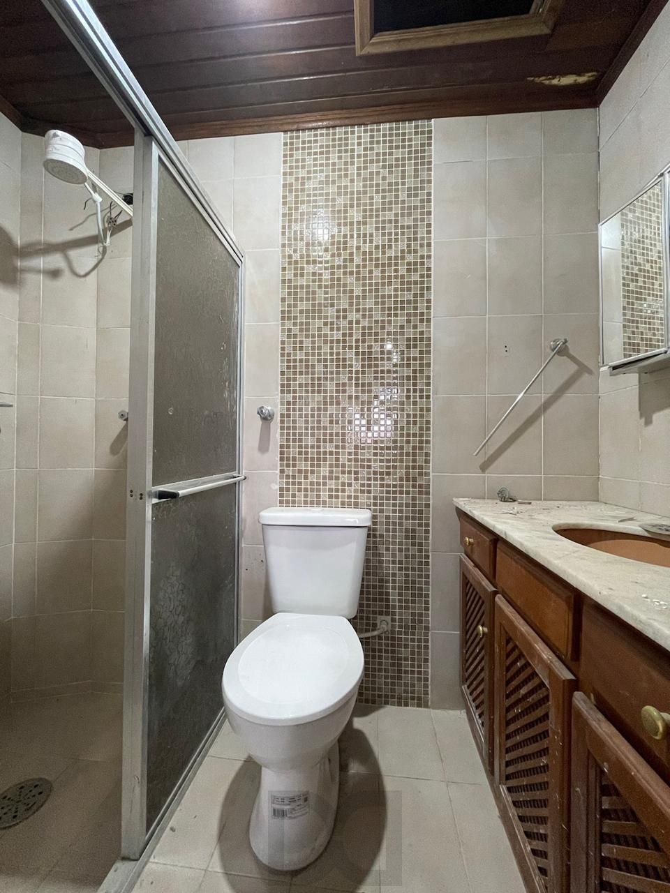 Sobrado de 2 dormitórios ambos suíte! a poucos metros do centro do bairro. — foto 14