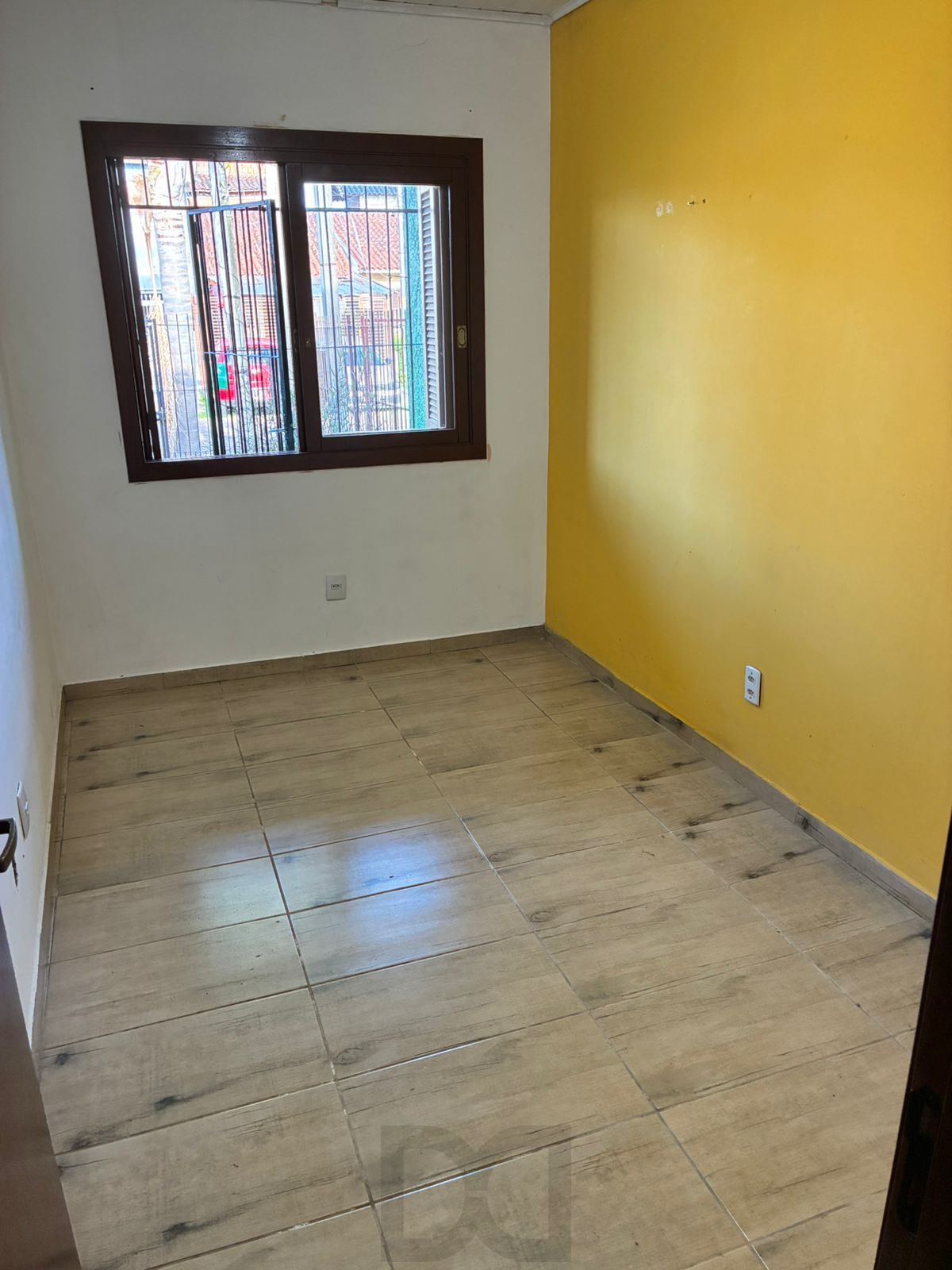 Casa com 02 quartos e 01 vaga no Bairro Hípica em Porto Alegre — foto 3