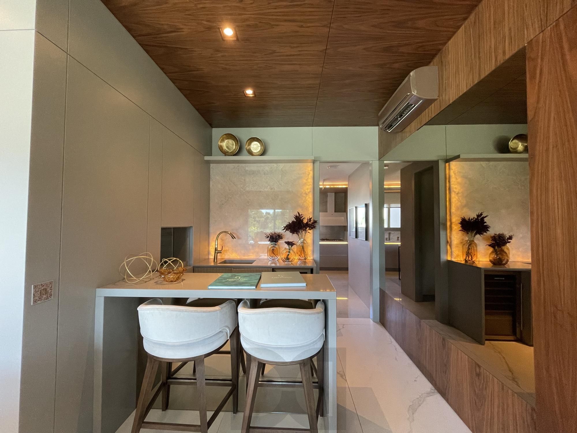 Golden Lake Vitória com 04 Suítes e 03 Vagas. — foto 43