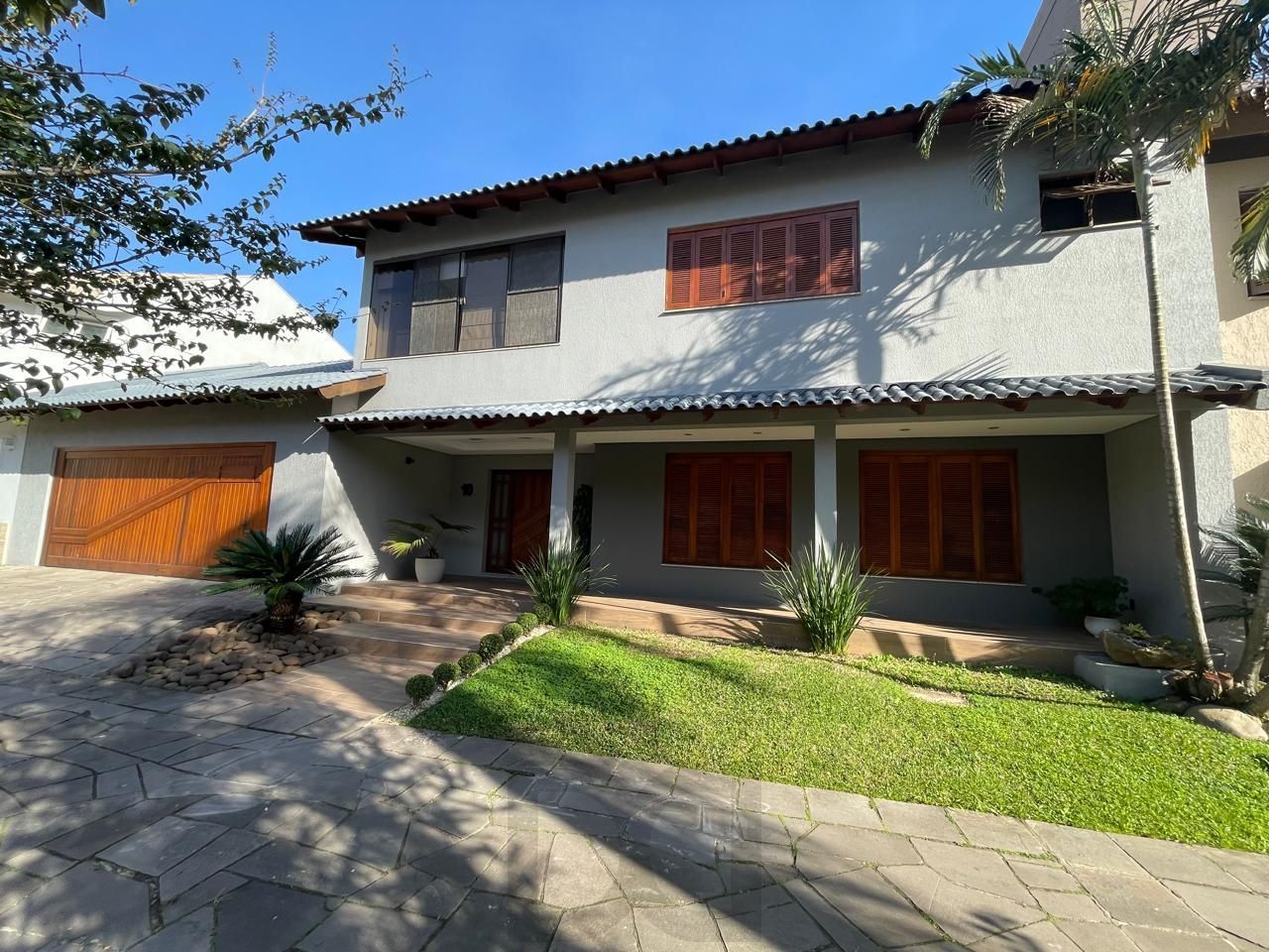 Casa em Condomínio com 03 quartos (01 suíte com closet) e 06 vagas no Ecoville — foto 1