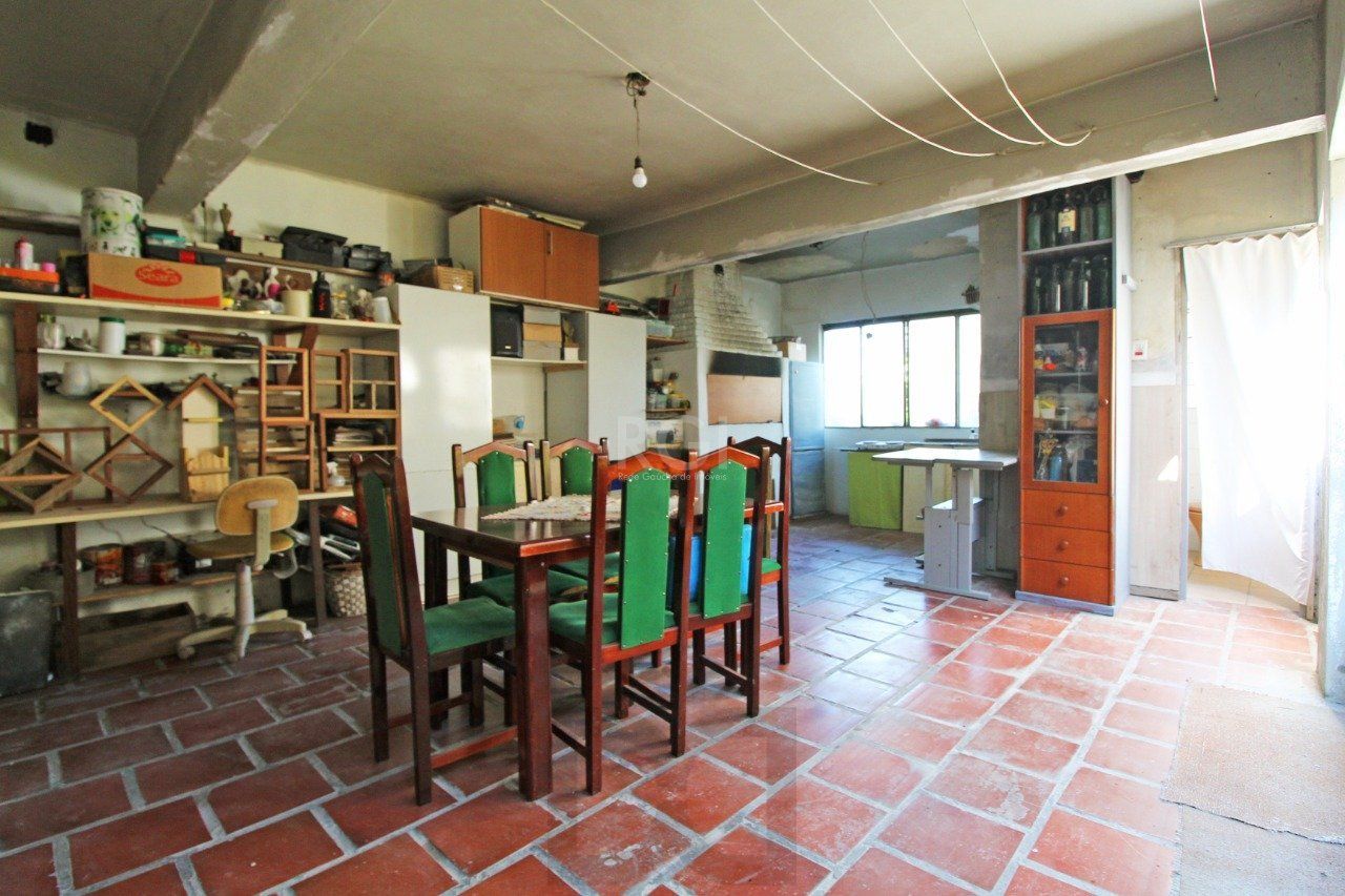 Casa 5 dormitórios, 1 suíte, 2 vagas de garagem, no bairro Camaquã, Poa/RS. — foto 33