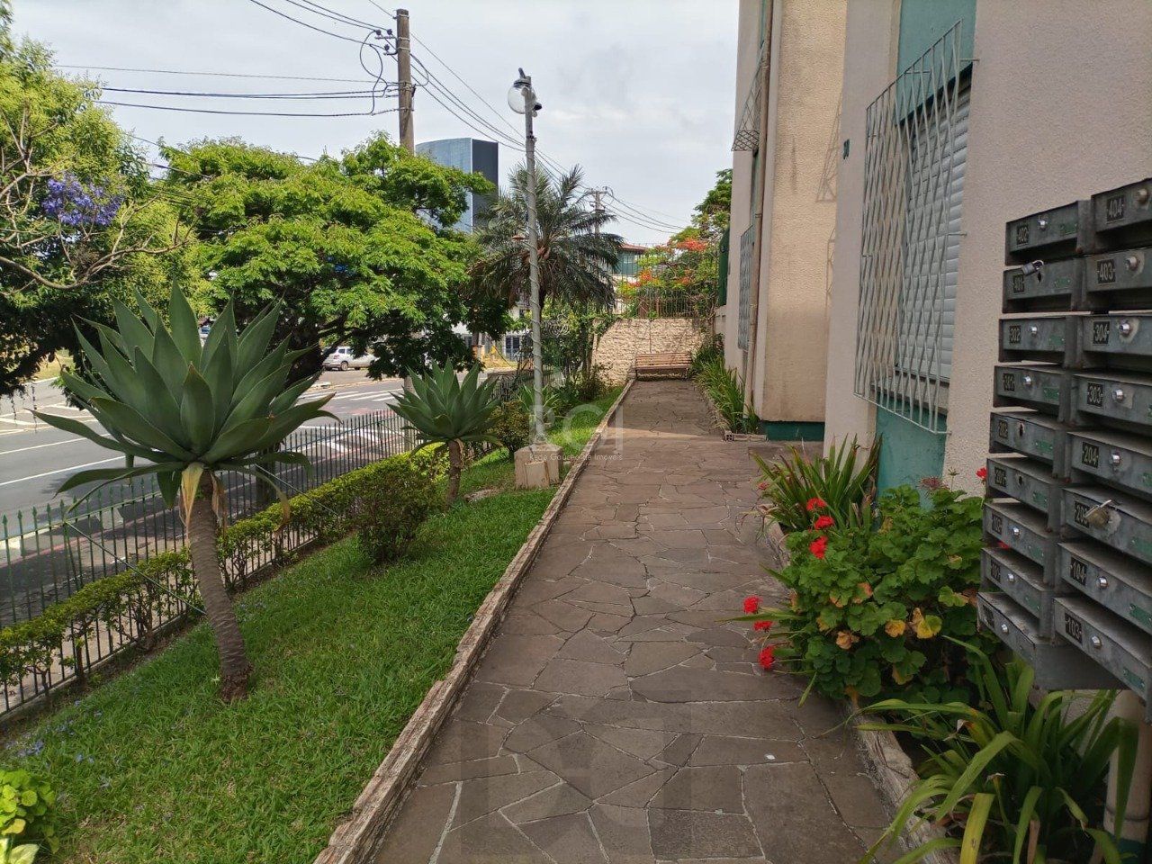 Apartamento para Venda - 50.37m², 2 dormitórios, 1 vaga - Cristal, Porto Alegre — foto 30