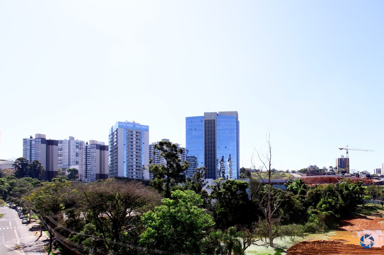 Apartamento de 02 quartos, , 01 vaga, 01 suítes, Área de serviço em Porto Alegre/RS — foto 3