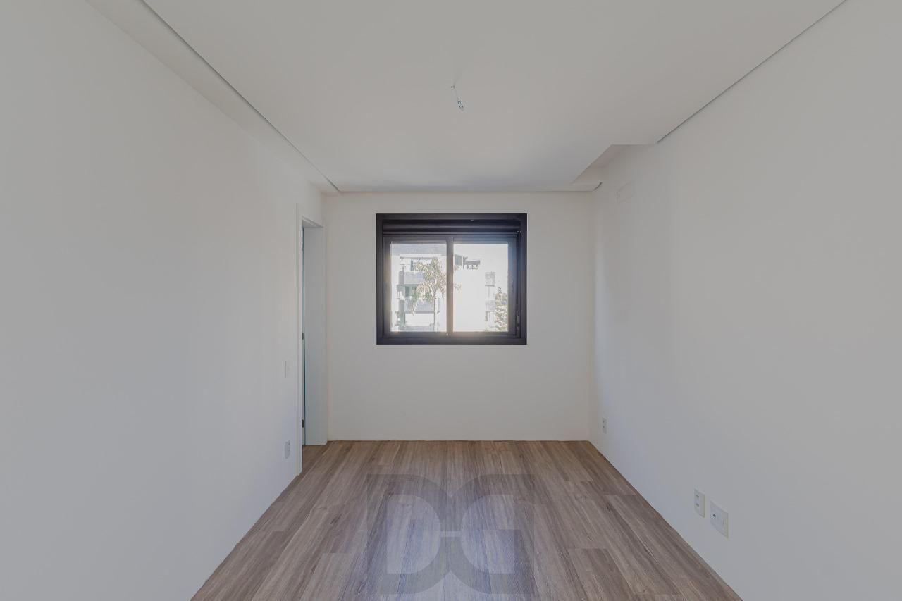 APARTAMENTO, 2 DORMITÓRIOS, 2 SUÍTES, VARANDA, VAGA DE GARAGEM, BAIRRO MENINO DEUS, PORTO ALEGRE/RS — foto 14