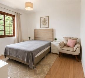 Casa 4 domitorios sendo uma suite com 6 vagas em 195m2 no bairro Guaruja. — foto 13