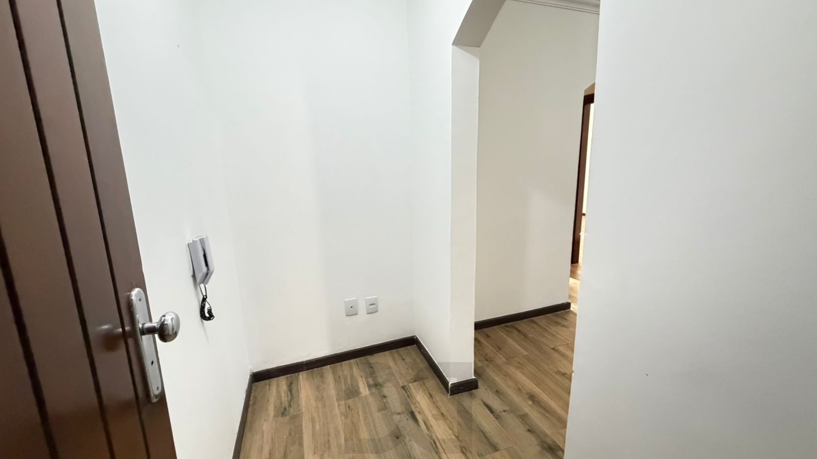 Apartamento de 2 dormitórios com vista para o Marinha no bairro Menino Deus em Porto Alegre/RS — foto 3