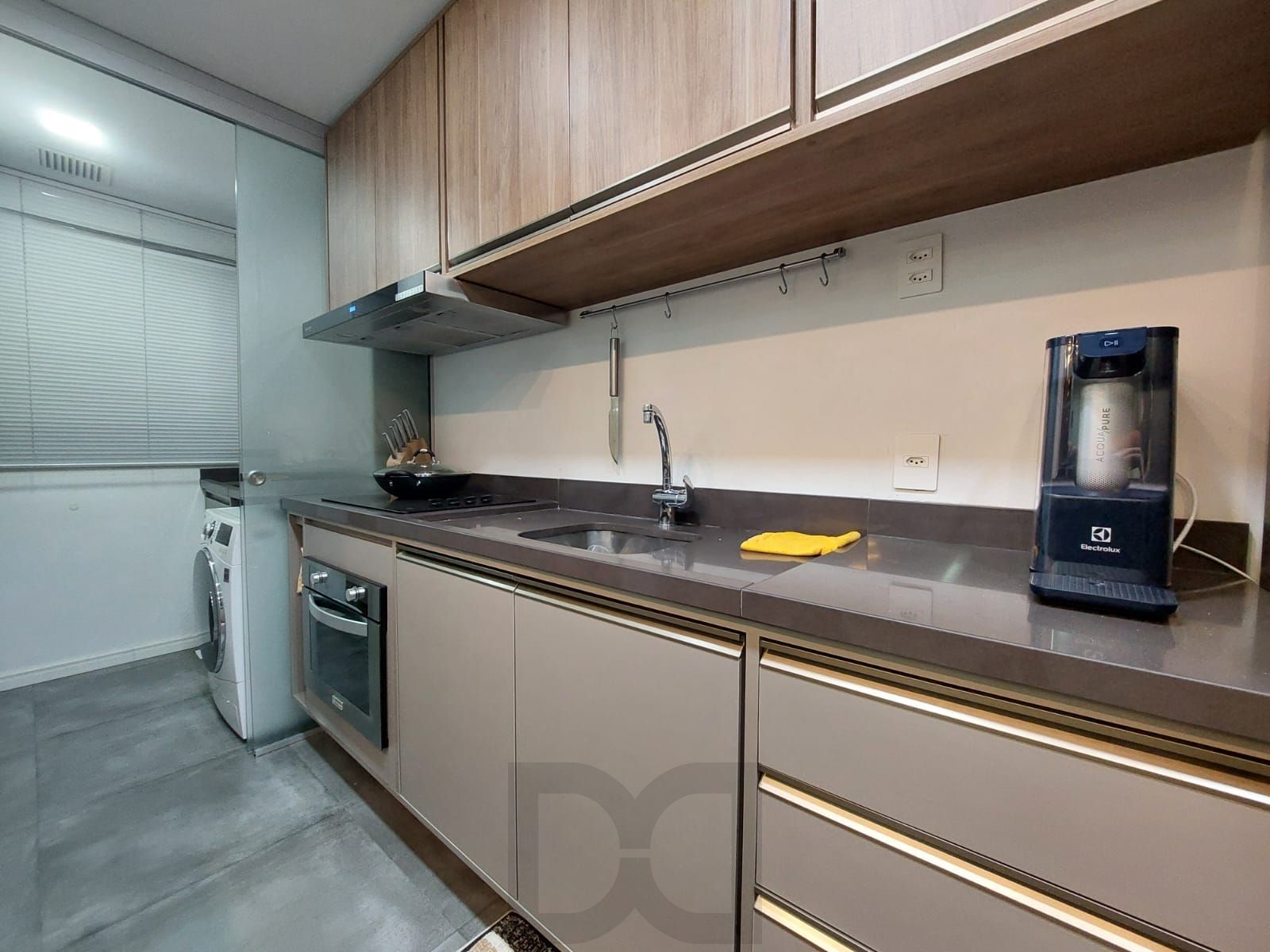 Apartamento mobiliado, 3 dormitórios tranformado em 2 com 1 suite, 75m², 1 vaga, Jardim Carvalho — foto 6