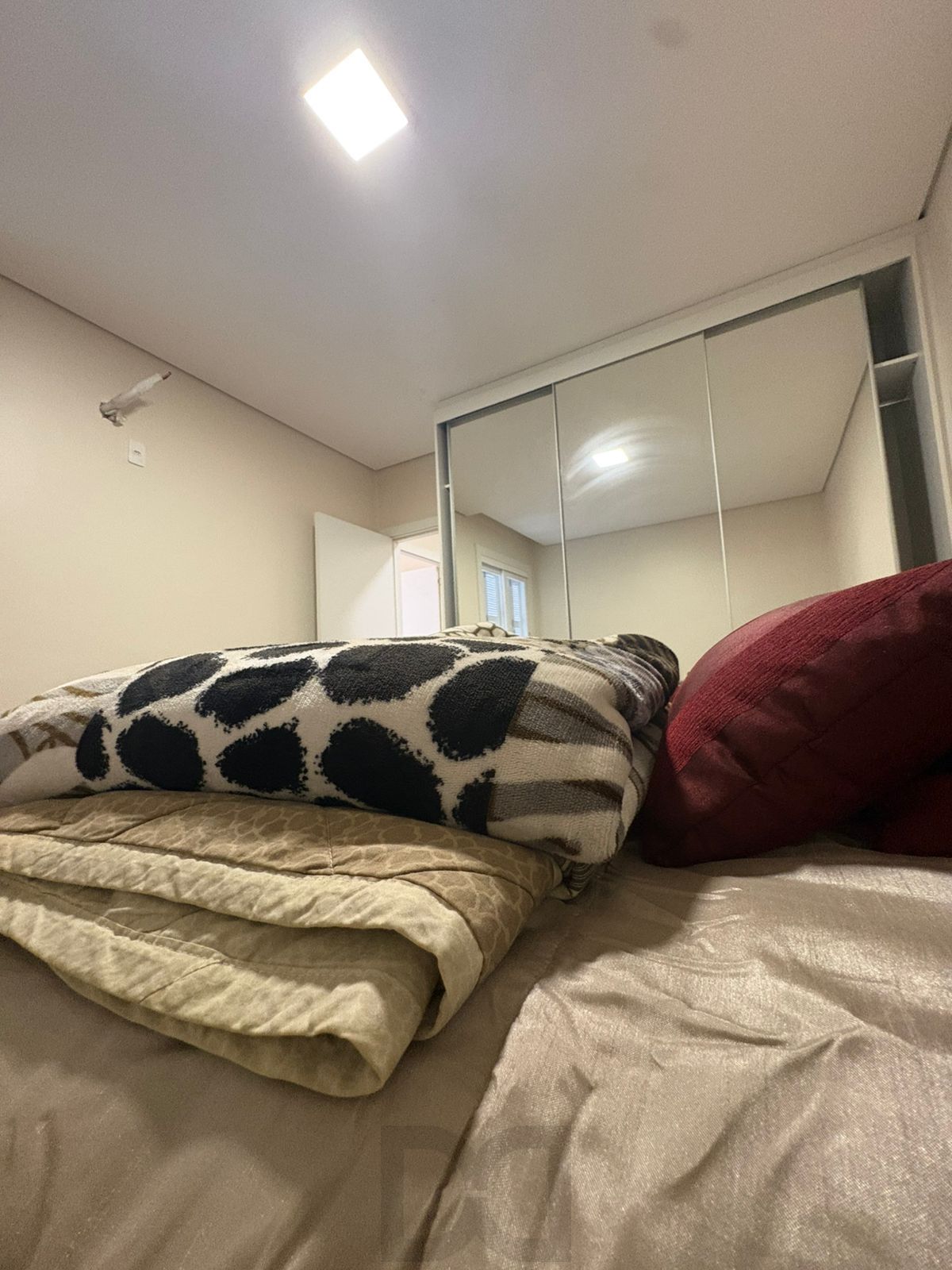Apartamento com 02 quartos (01 suíte) no Bairro Cidade Baixa em Porto Alegre — foto 10