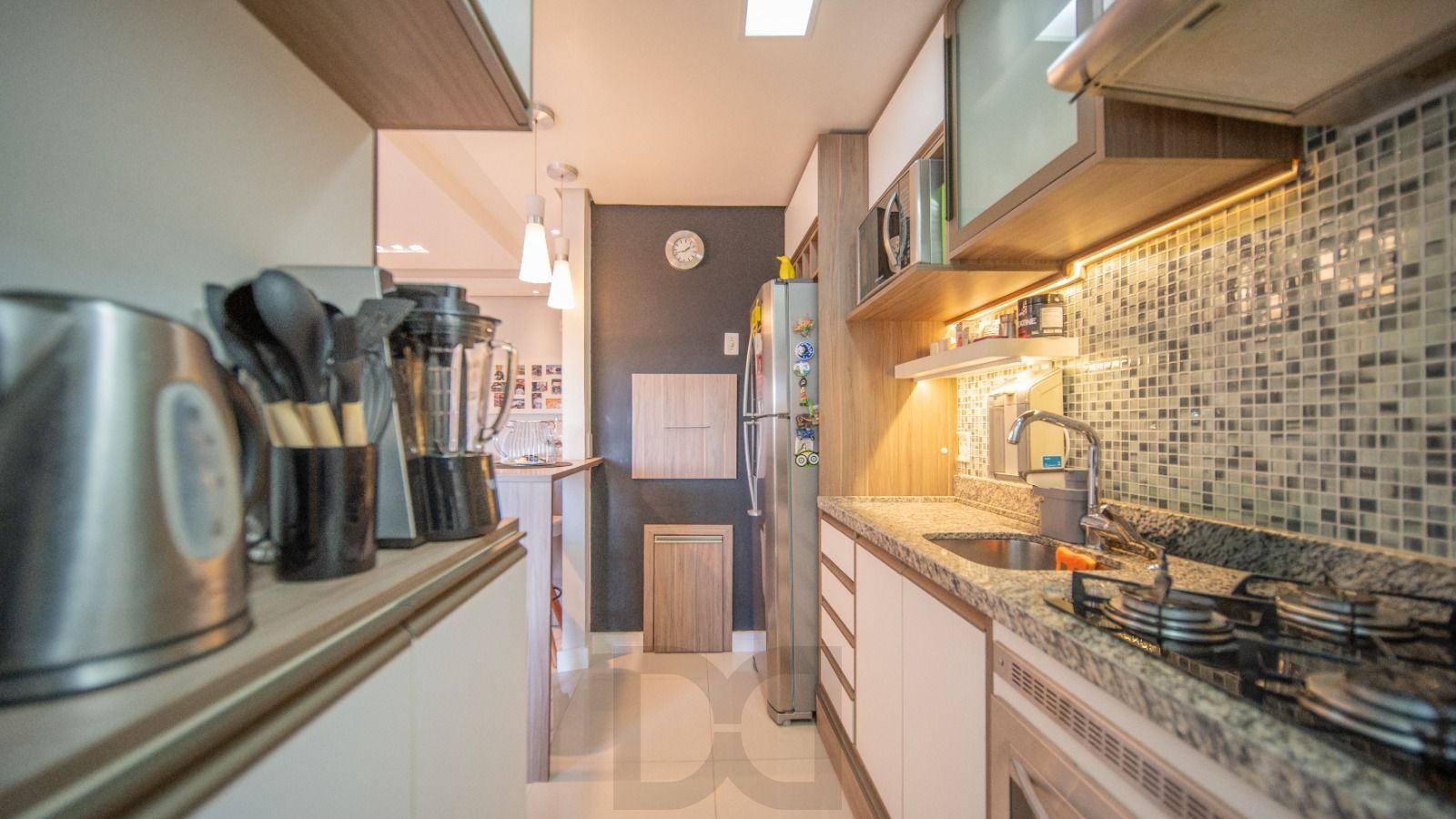 Apartamento 2 dormitórios com suíte, vaga coberta, bairro Glória, Porto Alegre — foto 9