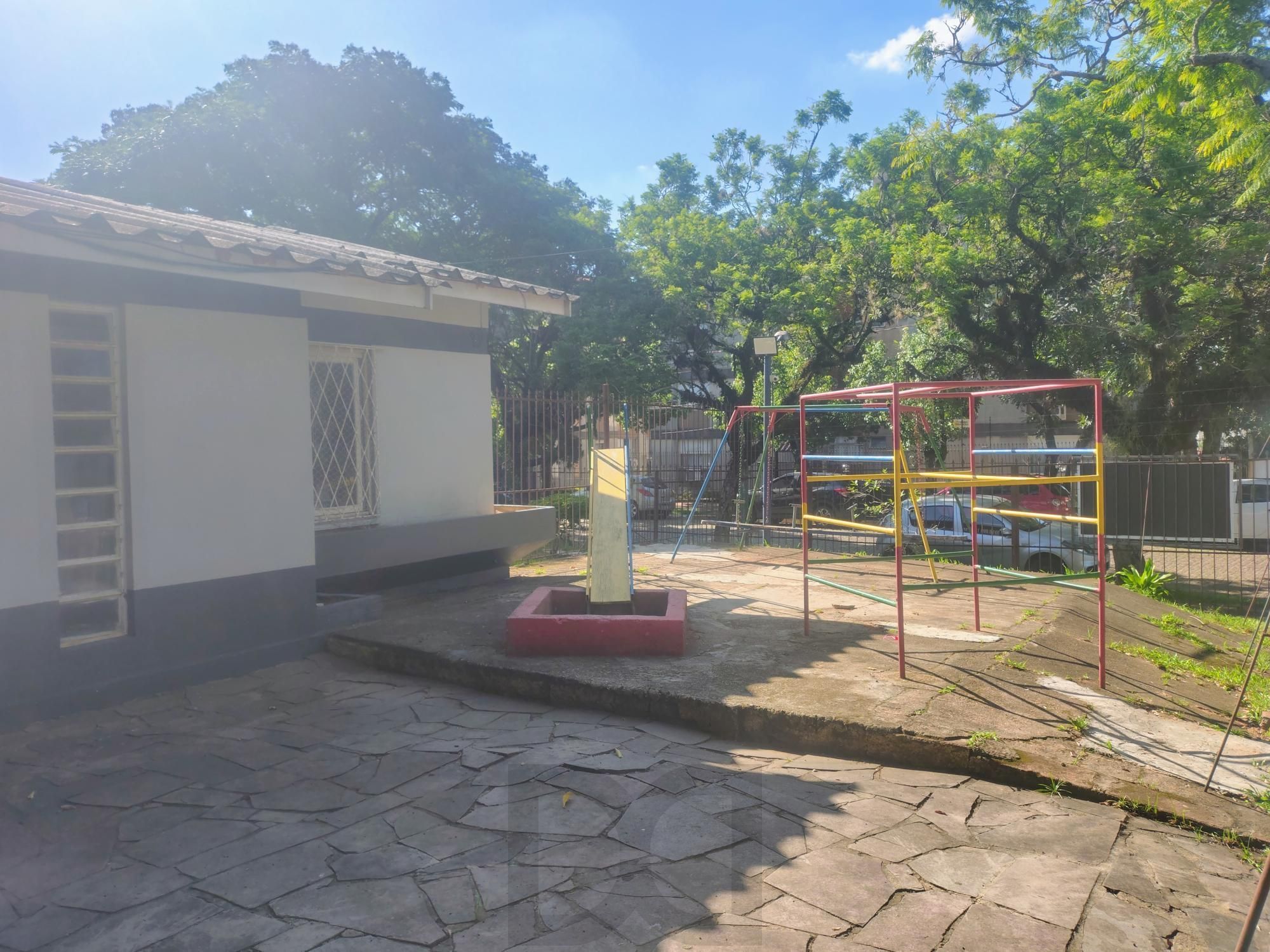 Apartamento dois dormitórios com vaga rotativa Santo Antônio - Porto Alegre — foto 31