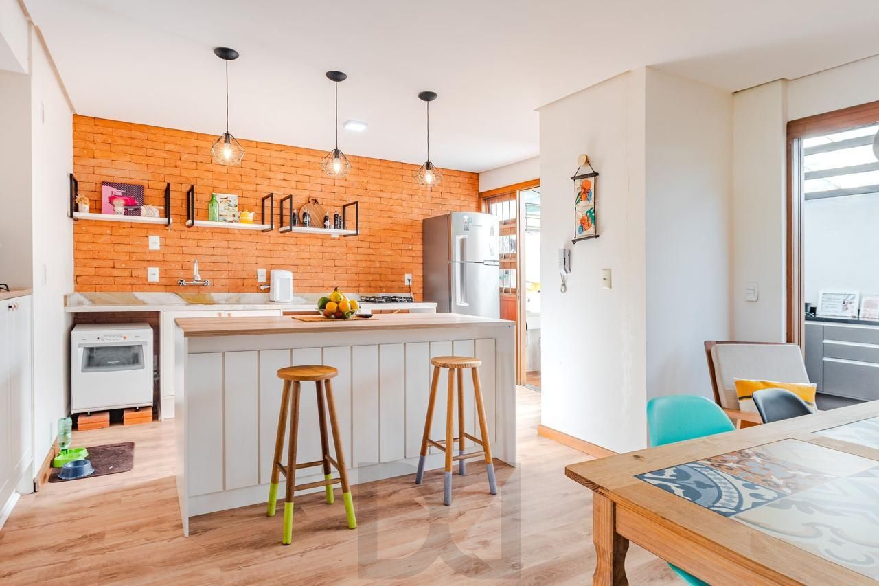 Casa em condomínio 3 dormitórios e sótão bairro Cristal — foto 6