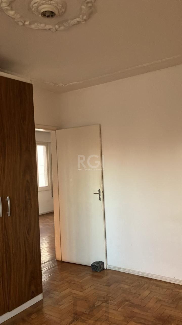Apartamento de 2 dormitórios no bairro Passo d´Areia — foto 24