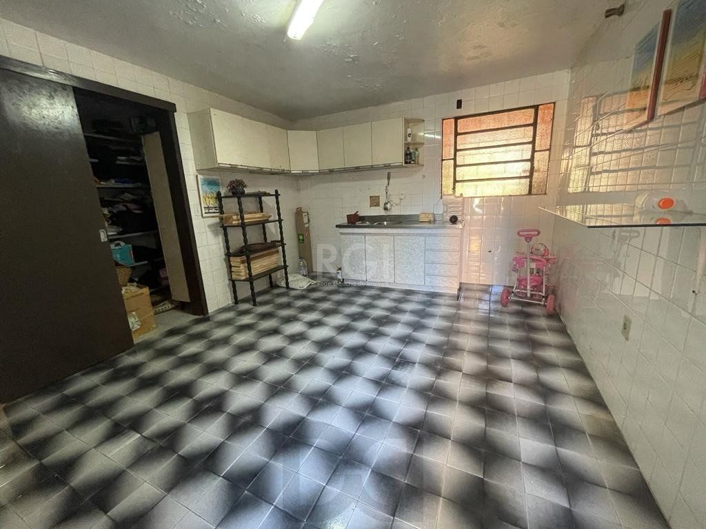 Casa para Venda - 400m², 5 dormitórios, sendo 3 suites, 4 vagas - Ipanema PORTO ALEGRE /RS — foto 4