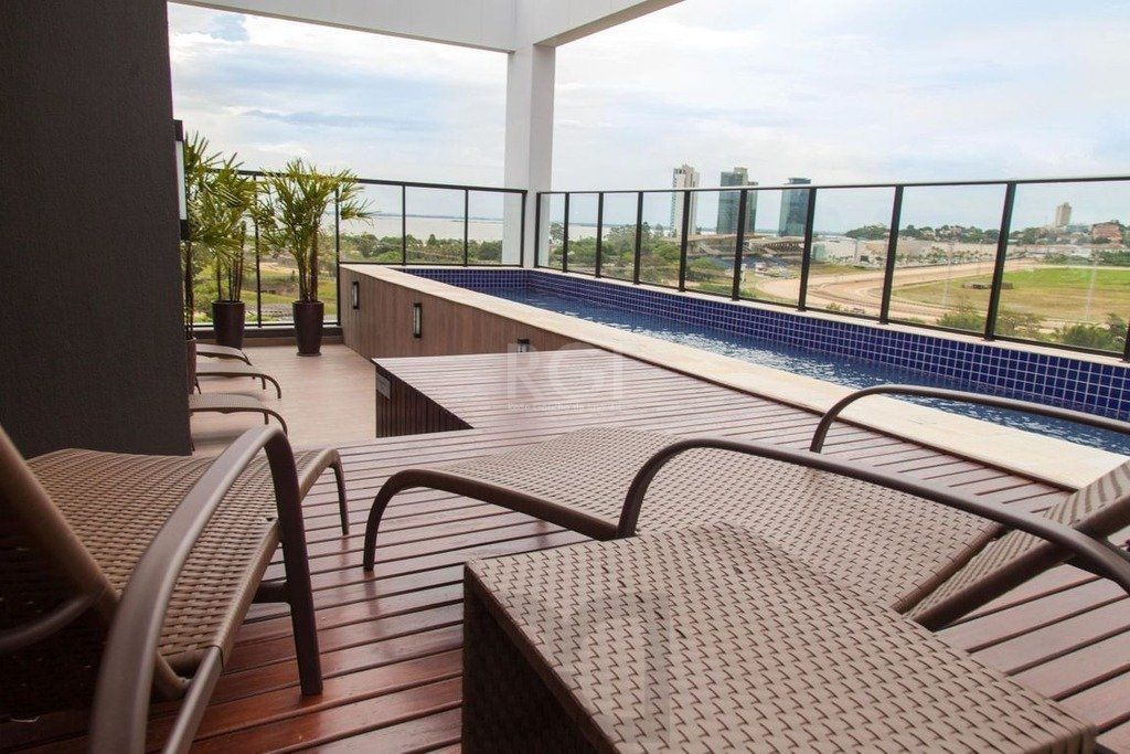 Apartamento com 3 quartos, 1 suíte, churrasqueira, 2 vagas, no bairro Cristal — foto 4