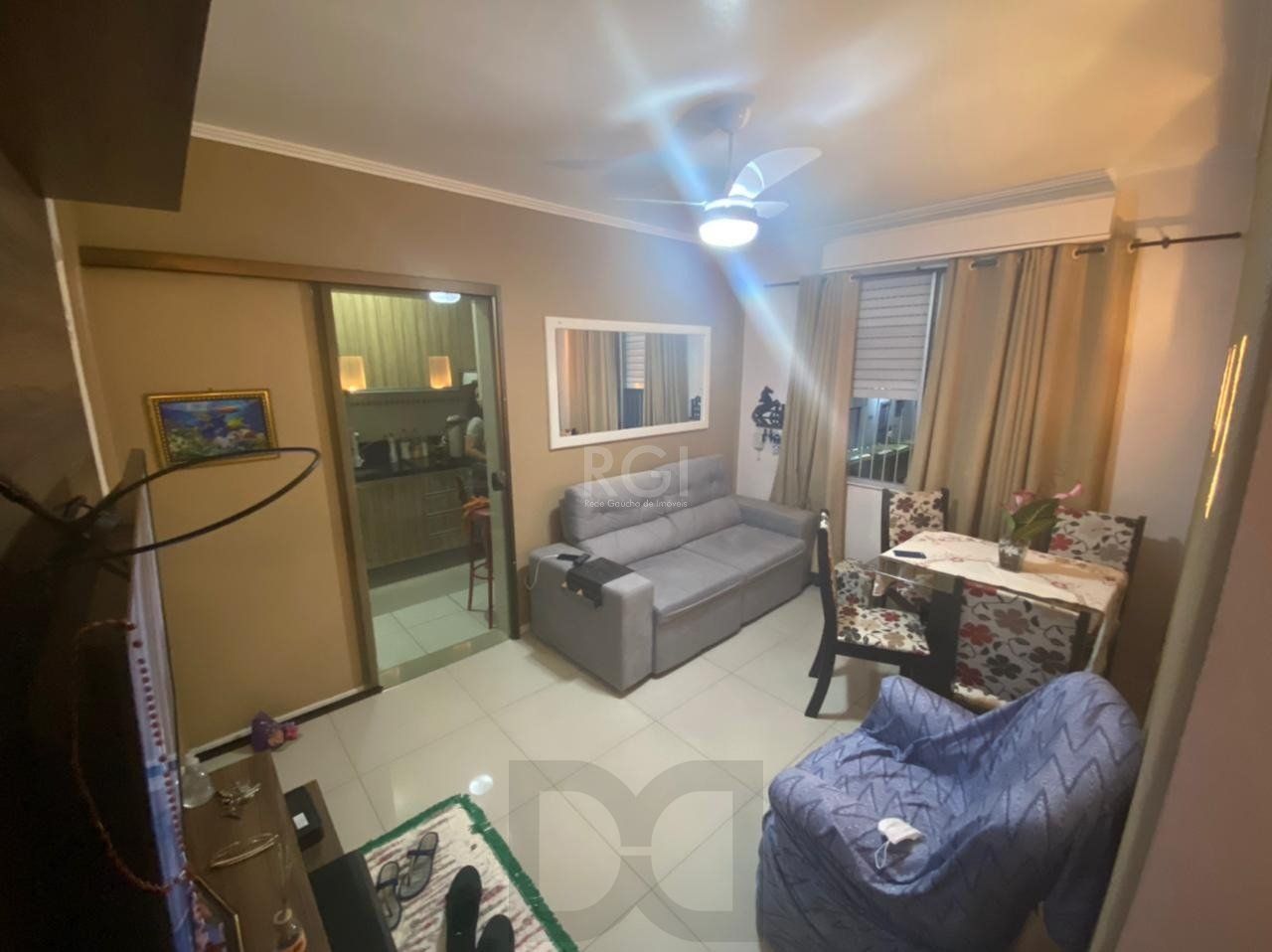 Apartamento para Venda - 47.62m², 2 dormitórios, 1 vaga - Cristal, Porto Alegre — foto 1