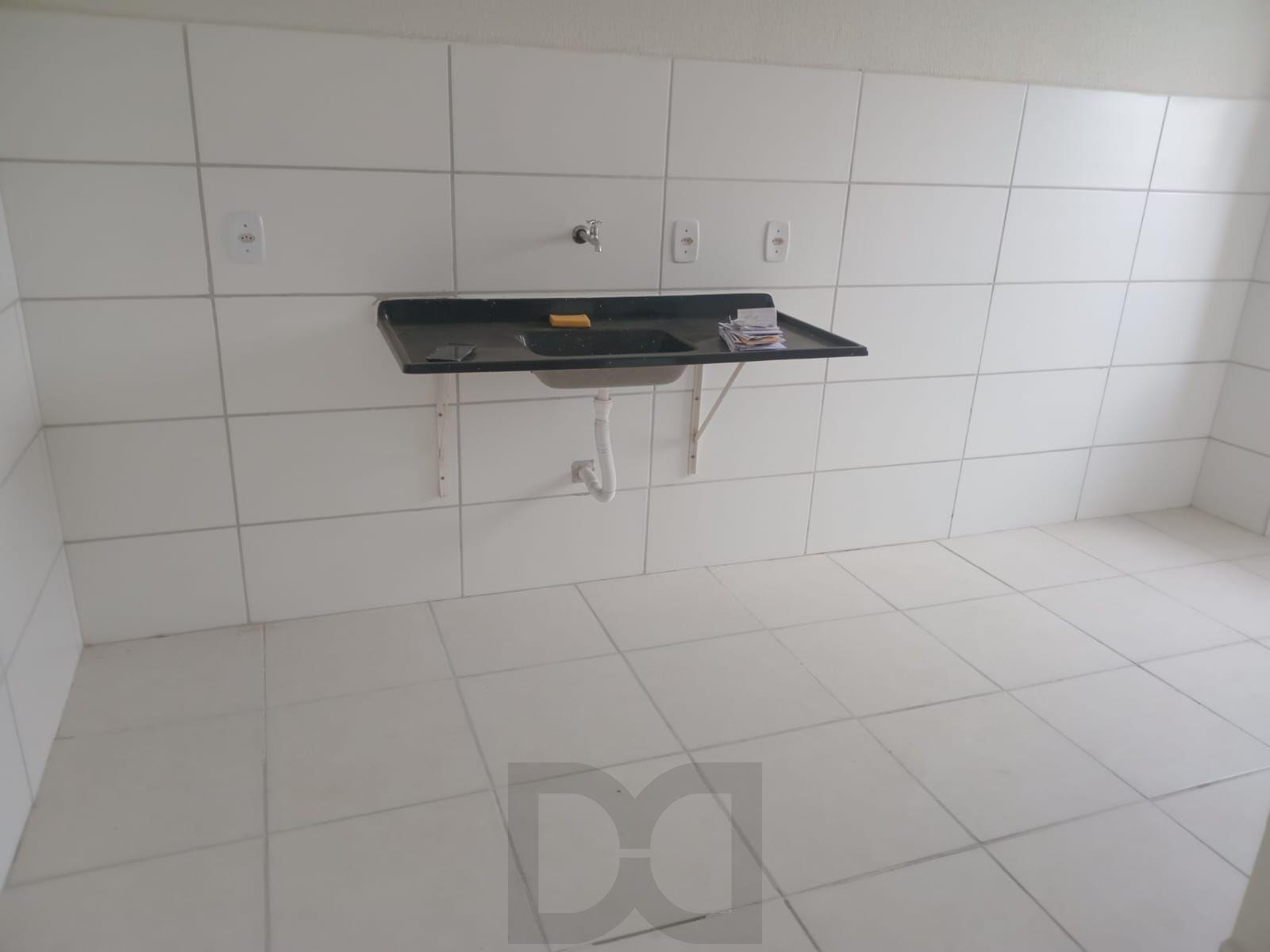 Apartamento de 2 dormitórios , ultimo andar sem elevador ! — foto 5