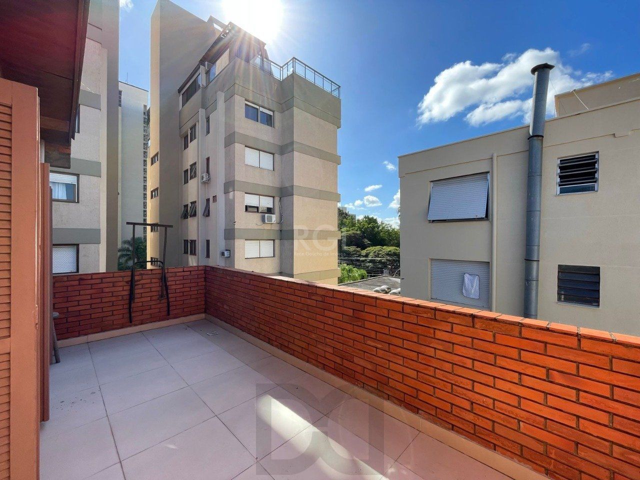 Cobertura a venda 5 Quartos, suíte e 2 vagas, no Bairro Menino Deus, Poa/RS — foto 8