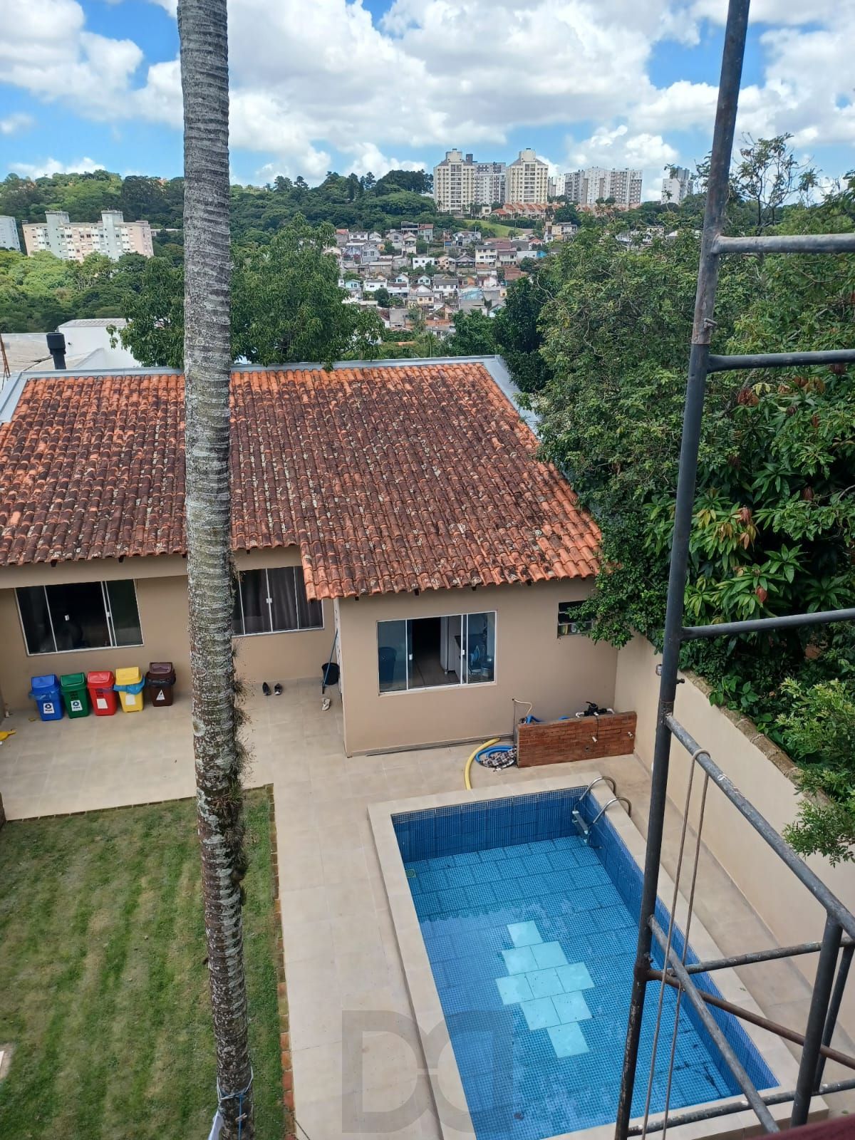 Casa com 04 quartos (01 suíte) 02 vagas no Bairro Jardim Sabará em Porto Alegre — foto 11