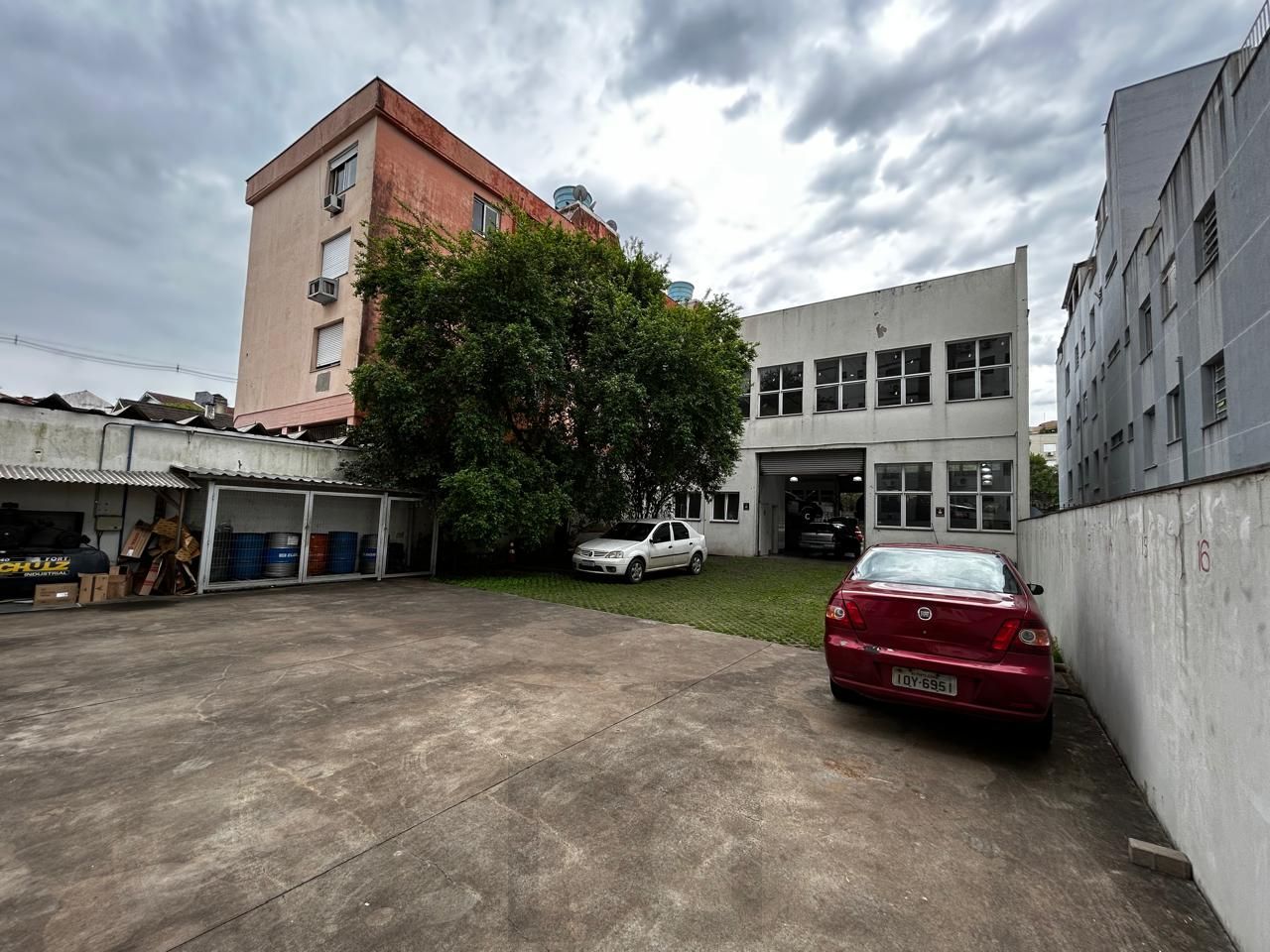 PRÉDIO COMERCIAL A VENDA COM PÉ DIREITO DUPLO E ESTACIONAMENTO, BAIRRO CRISTO REDENTOR, PORTO ALEGRE, RS — foto 7