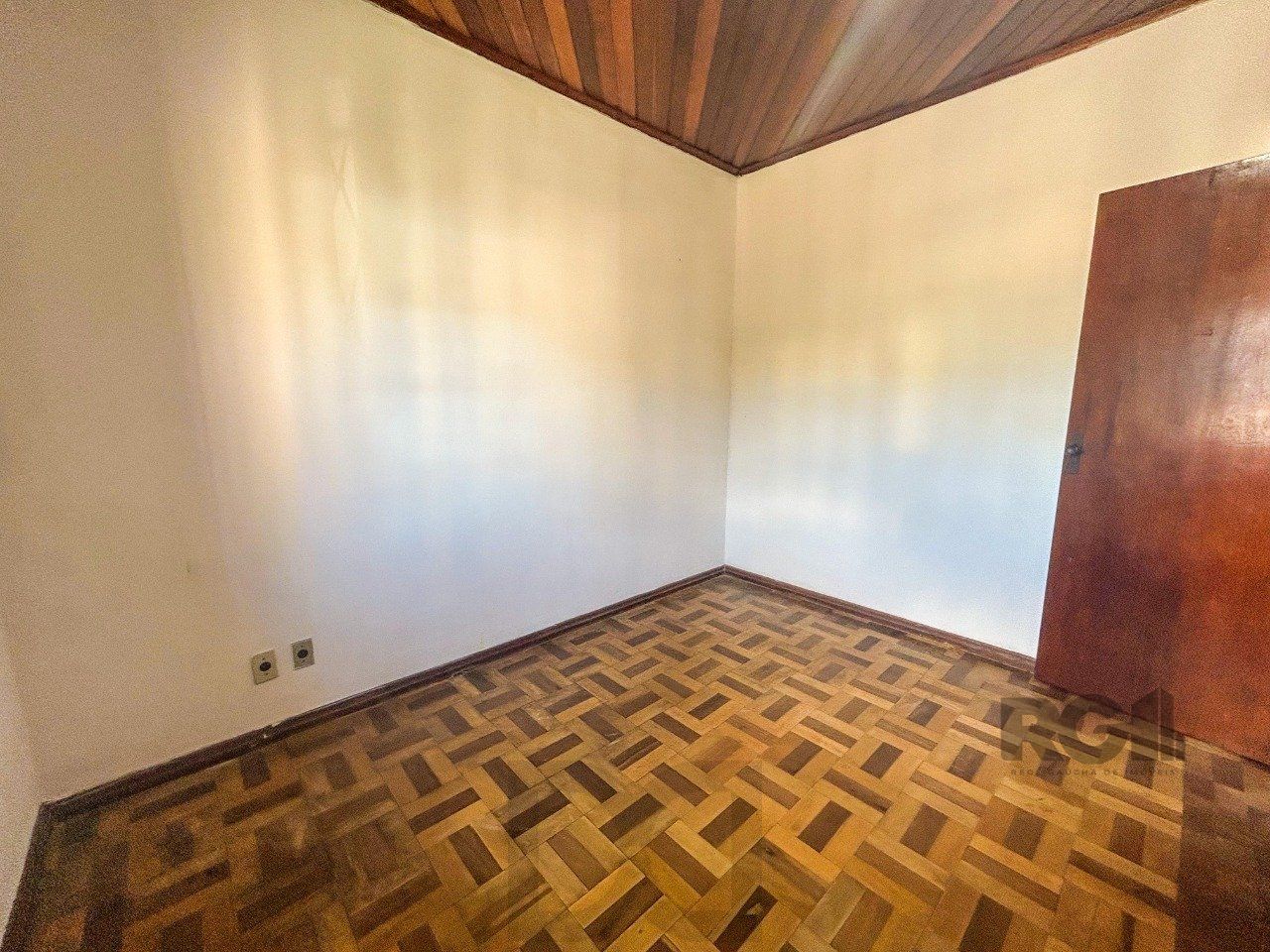 Casa 03 quartos, peças amplas, 03 dormitórios, salão de festas -3 vagas - Cavalhada — foto 24