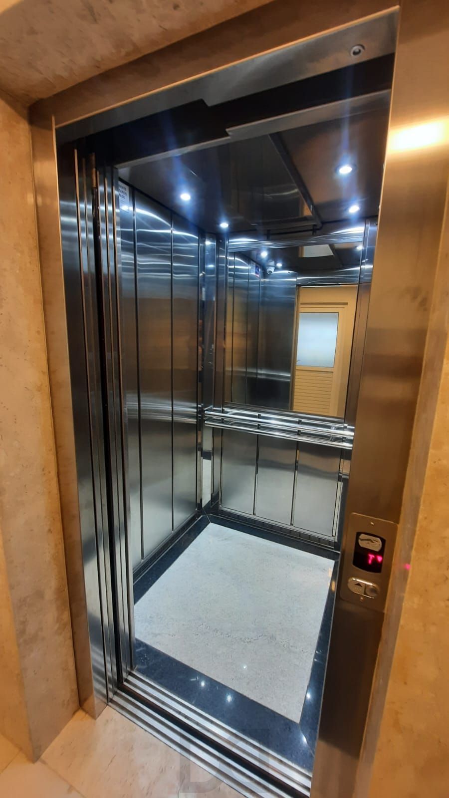 Apartamento com 02 quarto e 01 vaga no Bairro Praia de Belas em Porto Alegre — foto 18