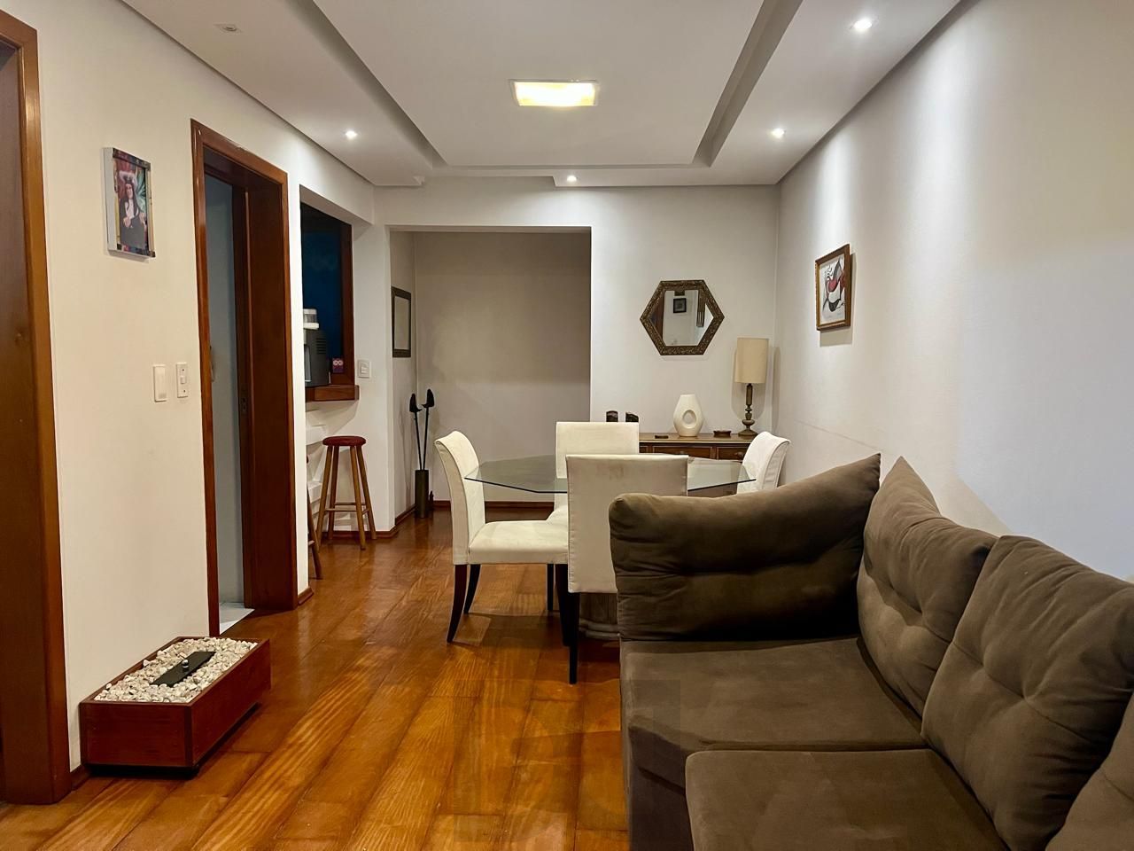 Apartamento 3 dormitorio no bairro Ipanema. — foto 1