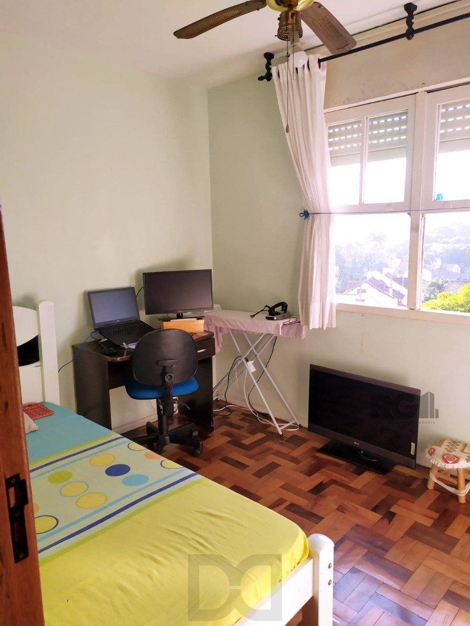 Apartamento de 2 dormitórios com vaga no bairro Petrópolis — foto 22