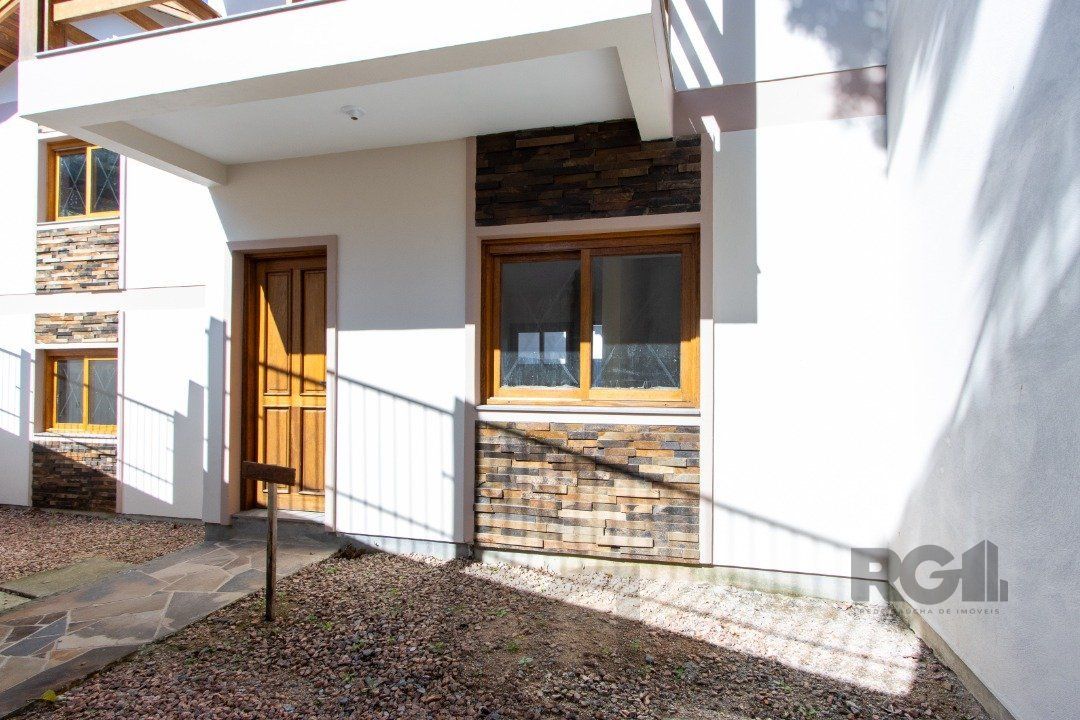 LINDA CASA EM CONDOMÍNIO JUNTO À NATUREZA — foto 2