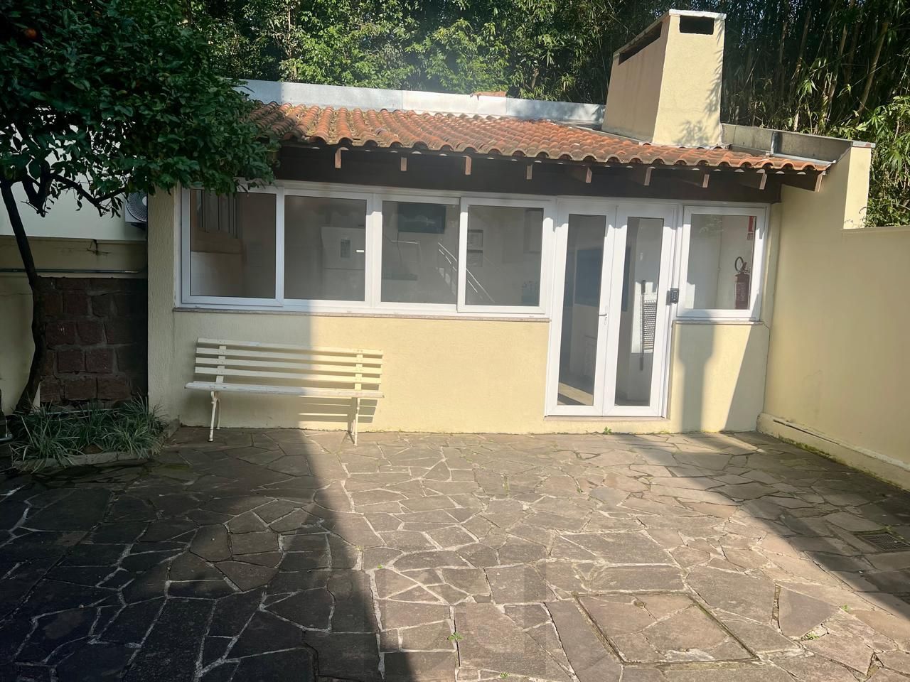 Apartamento 3 dormitorios, 1 suite, 2 vagas de garagem mais dependência de empregada no bairro tristeza. — foto 23