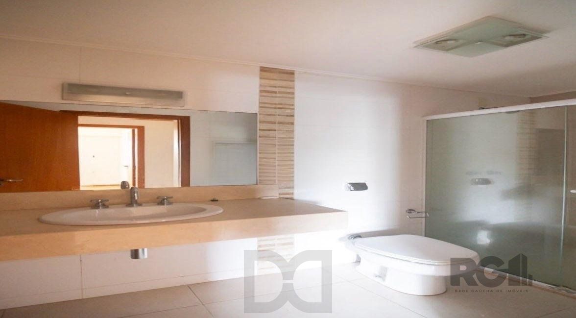 Apartamento 3 dormitórios com suite, de 133m2 no bairro Sao Joao. — foto 18