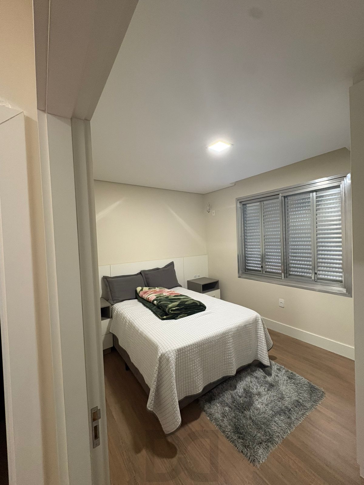 Apartamento com 02 quartos (01 suíte) no Bairro Cidade Baixa em Porto Alegre — foto 19